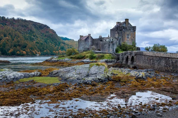 Prepara Una Tormenta Sobre Castillo Eilean Donan Otoño Scottish Highlands —  Fotos de Stock
