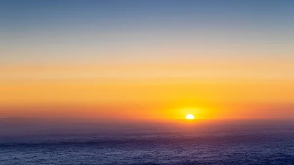 Sun Peeps Horizon Southern Iceland Sunrise Atlantic Orange Glow Low — Stock Photo, Image