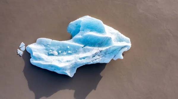 Vista Aérea Iceberg Azul Laguna Glaciar Fjallsarlon Sur Islandia Agua —  Fotos de Stock