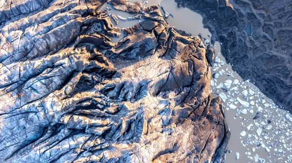 Luchtfoto Van Svinafellsjokull Gletsjer Ijsbergen Gletsjerlagune Details Van Ijsstructuur Scheuren — Stockfoto