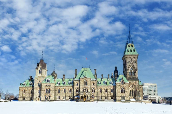 Budovy Parlamentu Ottawa Východní Blok Zimním Dni Zemi Leží Hluboký — Stock fotografie