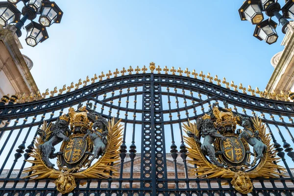 Londres Reino Unido Março 2022 Entrada Dominion Gate Palácio Buckingham — Fotografia de Stock