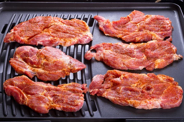 Biftek maso na grilu — Stock fotografie