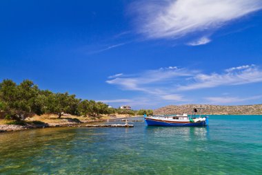 balıkçı tekneleri, Girit sahil