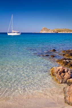 Girit idyllic beach lagün beyaz yat