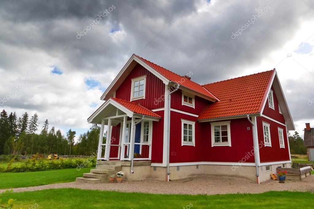 Red Swedish cottage house – Stock Editorial Photo Patryk_Kosmider #13548773