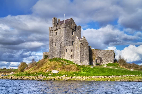 Castillo Dunguaire cerca de Kinvarra en Co. Galway — Foto de Stock