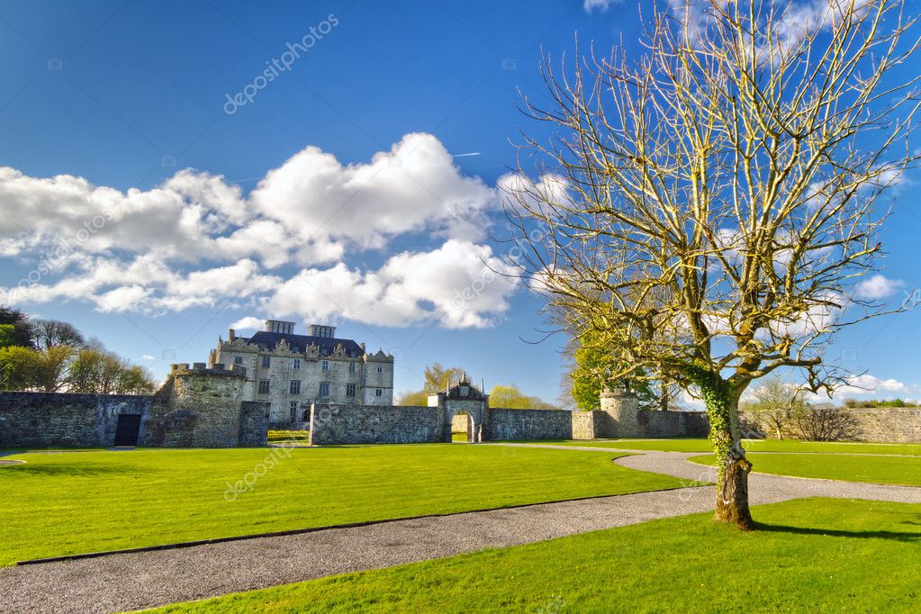 Portumna Castle and gardens in Co. Galway — Stock Photo © Patryk