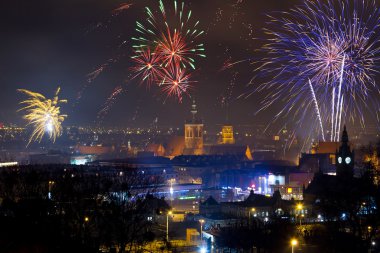 Yeni yıl arifesinde, havai fişek-Gdansk