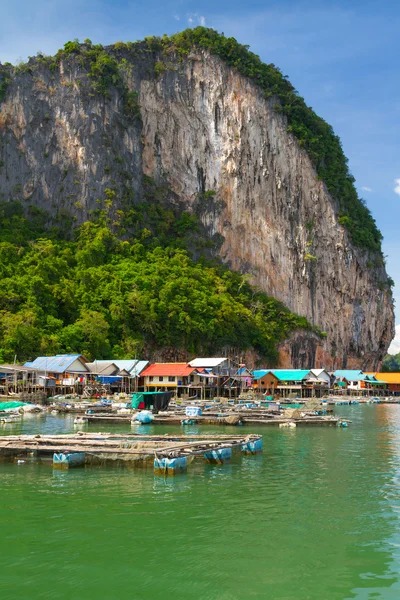 Koh Panyee pueblo de pescadores en Phang Nga Bay —  Fotos de Stock