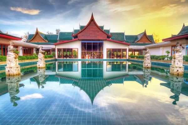 Architecture de style oriental en Thaïlande — Photo