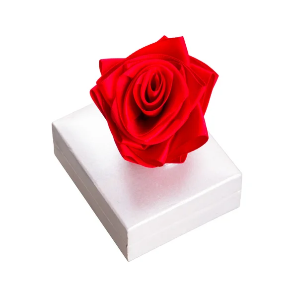 Ajándék doboz-val piros szív szerelmes szimbólum izolált — Stock Fotó