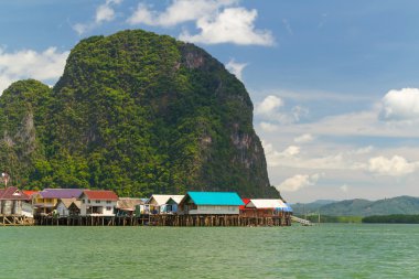 Tayland kazıklar üzerinde inşa koh panyee kapatma