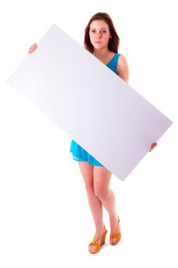 güzel esmer boş beyaz tahta holding