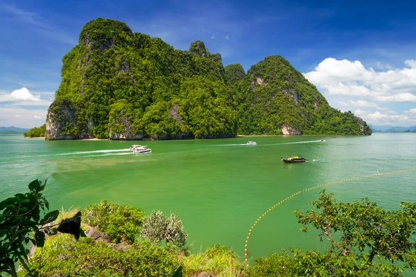 Île idyllique du parc national de Phang Nga — Photo