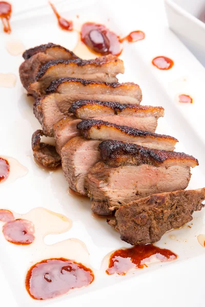 Roasted duck breast with gravy — Stock Photo, Image