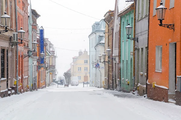 Straten van gniew plaats (town) in de winter landschap — Stockfoto