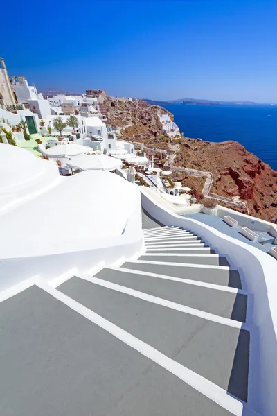 Arkitekturen av oia byn på Santoriniön — Stockfoto