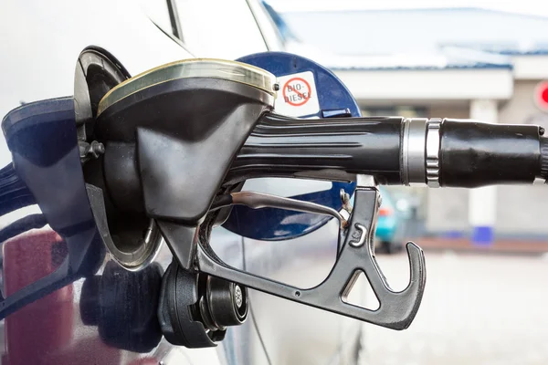 Refilling car fuel — Stock Photo, Image