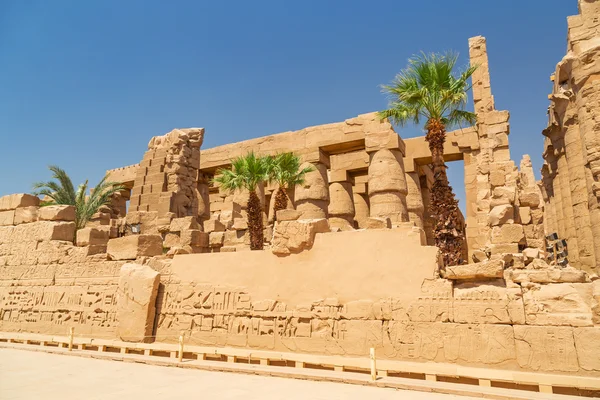 Arquitetura antiga do templo de Karnak — Fotografia de Stock