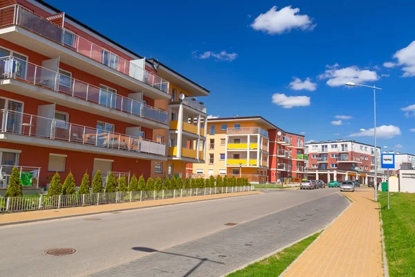 Street with new apartments — Stock Photo, Image