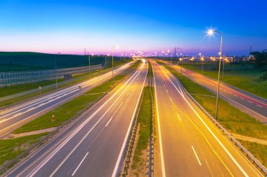 gece karanlığında tri City Road bypass