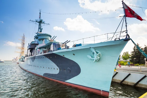 Polish destroyer ship at the Baltic Sea in Gdynia — Stock Photo, Image