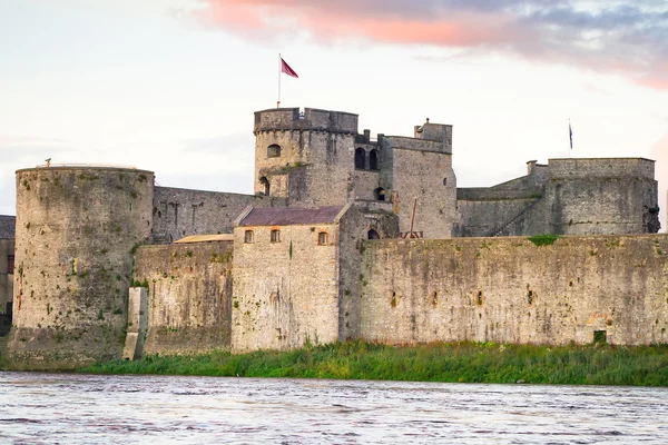 Koning john castle in limerick — Stockfoto