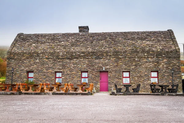 Casa di cottage tradizionale irlandese — Foto Stock