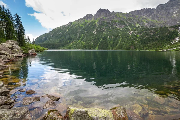 Eye of the Sea Lake Tátrában hegyek — Stock Fotó