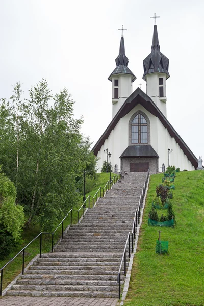 Iglesia en Pieniny montañas — Foto de Stock