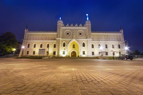 Medieval royal castle in Lublin at night — Stock Photo, Image