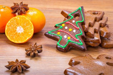 Noel gingerbread çerezleri fırın