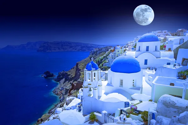 Vollmond über Santorini-Insel — Stockfoto