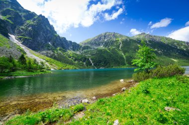 Tatra dağlarındaki Deniz Gölünün Gözü