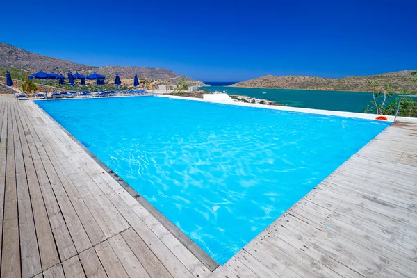 Blue swimming pool in Greece — Stock Photo, Image