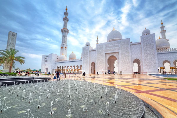 Velká mešita Sheikha Zayeda v Abú Zabí — Stock fotografie