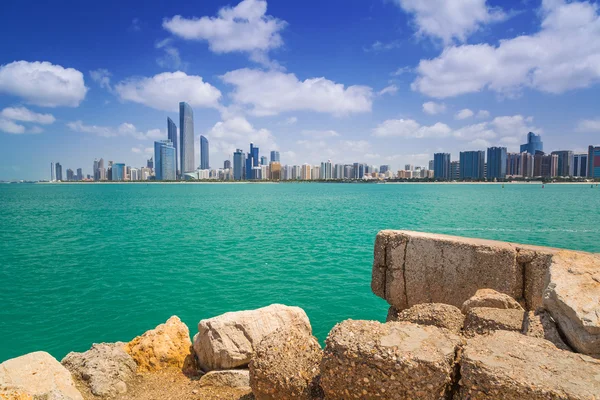 Panorama abu dhabi, Spojené arabské emiráty — Stock fotografie