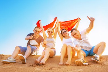 arkadaşlar yaz tatil günleri