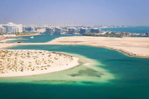 Stranden vid Persiska viken i abu dhabi — Stockfoto