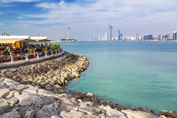 Restaurante no Golfo Pérsico em Abu Dhabi — Fotografia de Stock
