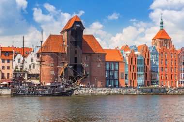 Ortaçağ port vinç Gdansk motlawa Nehri üzerinde
