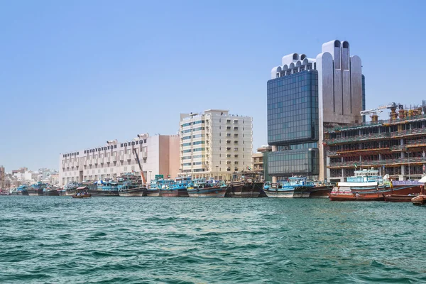 Port Saeed a lo largo de la orilla de Deira Dubai Creek — Foto de Stock