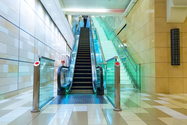 Escalator dans le métro Dubaï — Photo