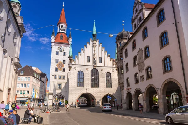 La arquitectura del antiguo ayuntamiento en Munich — Foto de Stock