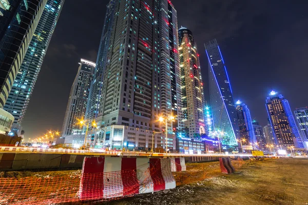 Skyscrapers of Dubai Marina at night, UAE — Stock Photo, Image