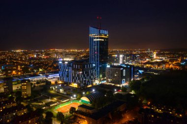 Gdansk, Polonya - 26 Eylül 2021: Olivia Star gökdeleni, Gdansk Oliwa, Polonya. Olivia Star 156 metreyle Polonya 'nın Baltık Denizi' ndeki en yüksek binadır..