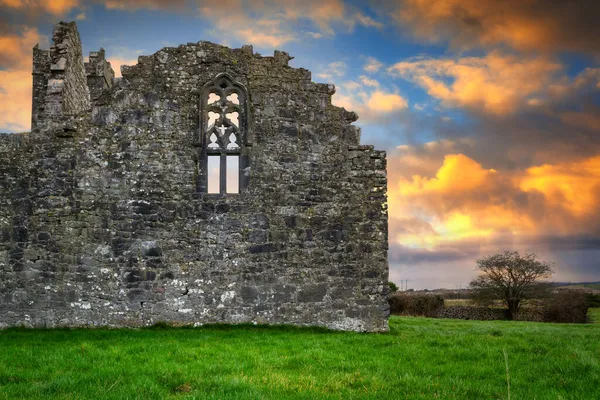 Ruiny Clare Abbey Ennis Zachodzie Słońca Irlandia — Zdjęcie stockowe