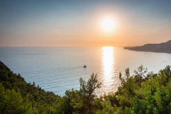 Hermosa Puesta Sol Castillo Alanya Junto Mar Mediterráneo Turquía —  Fotos de Stock