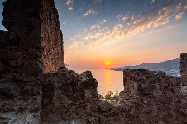 Vacker Solnedgång Vid Alanya Slott Vid Medelhavet Turkiet — Stockfoto